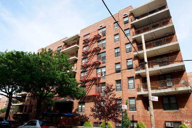 Foto del edificio - Franklin Avenue Corp Apartments