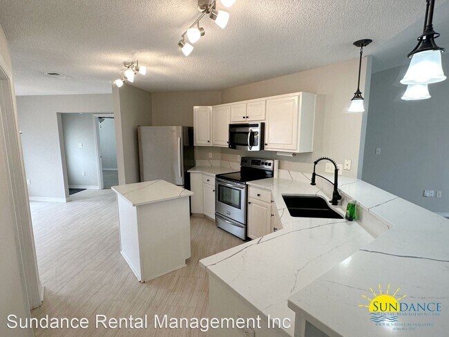 Foto del edificio - 4 br, 2 bath House - 9843 Parker Lake Circle
