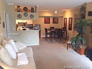 Foto principal - 11715 W Atlantic Blvd