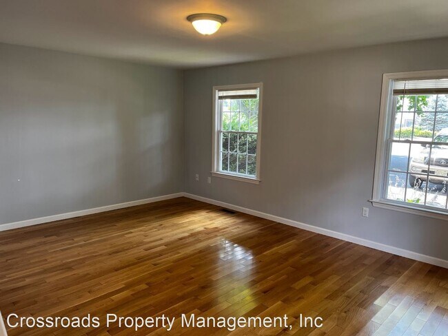 Foto del edificio - 3 br, 1.5 bath House - 141 Maplewood Ln