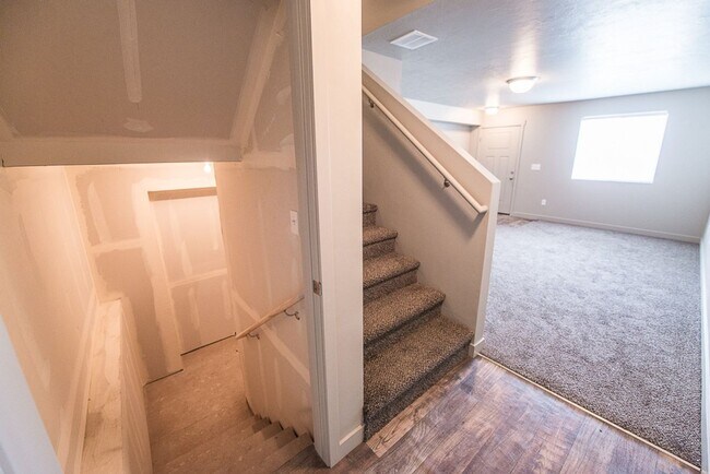 Building Photo - Gorgeous 3-Story Townhomes w/Finished Base...