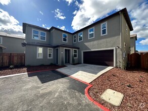 Building Photo - 2216 Marina Dr