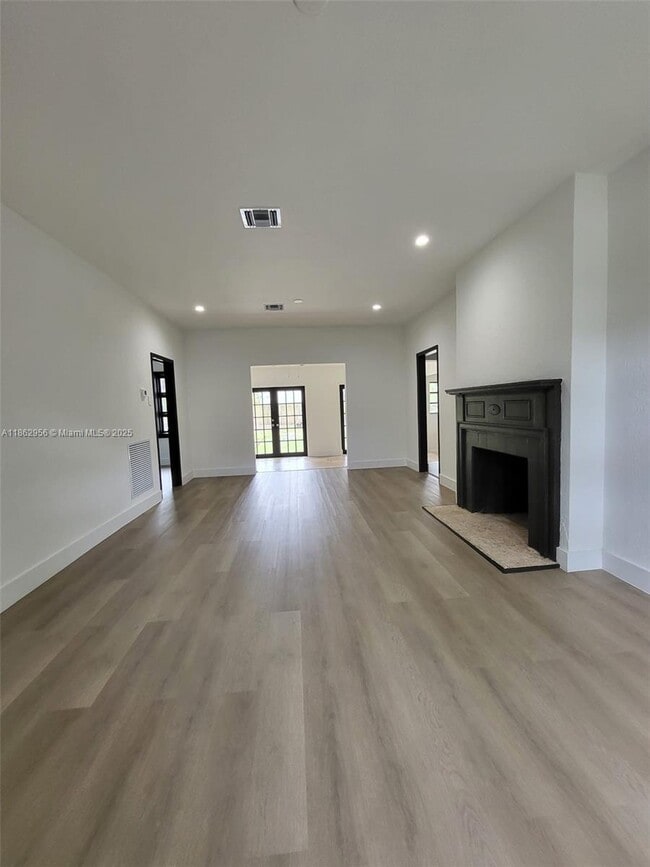 Building Photo - 816 NE 91st Terrace