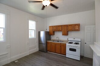 Building Photo - 357 W Barner St