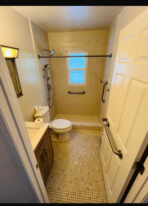 Building Photo - 15012 Cordell Ave