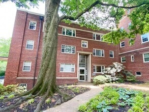 Building Photo - 1307 N Ode St