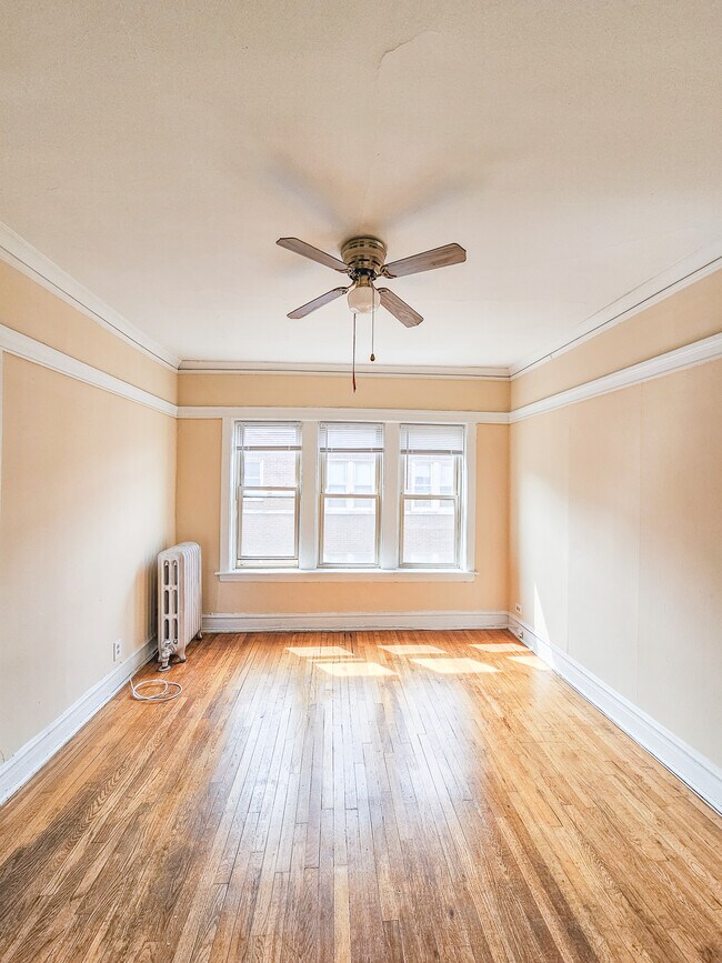 Foto del edificio - 4452 N Damen Ave