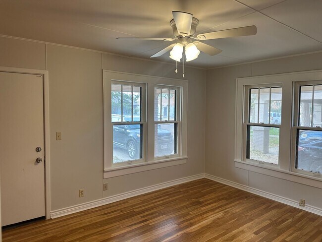 Building Photo - 2210 18th St