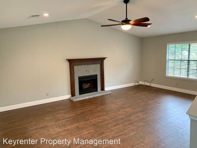 Foto del edificio - 3 br, 2.5 bath House - 7812 Turquoise Trail