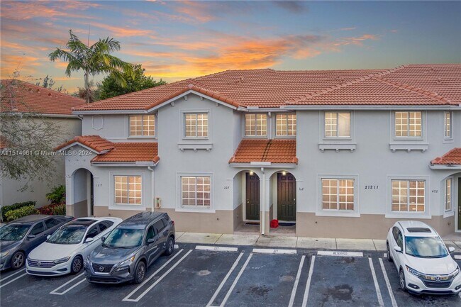 Foto del edificio - 21211 NW 14th Pl