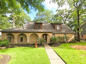 Building Photo - 12702 Ravensway Dr