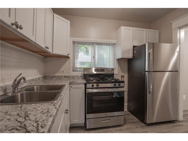 Foto del edificio - 1333 E Pacific St