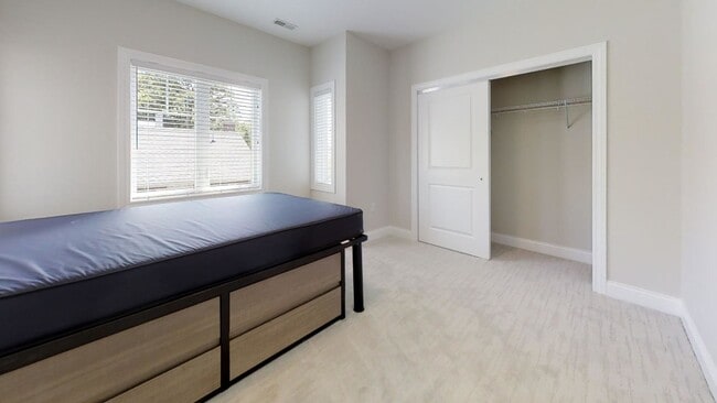 Interior Photo - 309 W Washington