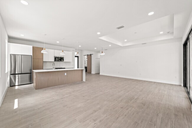 Foto del edificio - 3203 18th St W