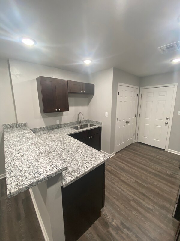 Foto del edificio - 136 Duplantis St