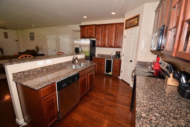 Foto del edificio - 6661 Alliance Loop