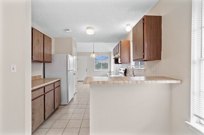 Foto del edificio - 23302 Summer Pine Dr