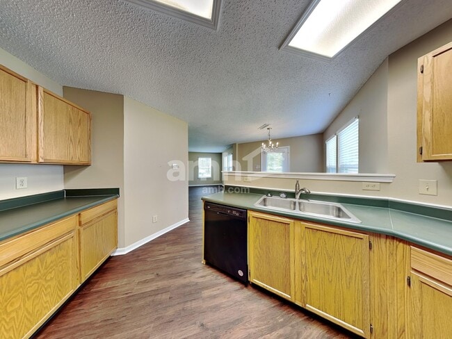 Building Photo - 7582 Royal Fern Ln
