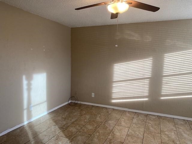 Foto del edificio - 6708 SW Forest Cir