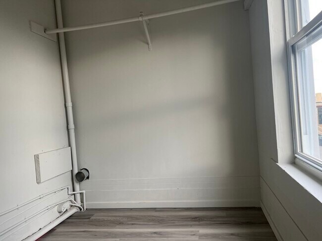 Foto del edificio - 64 New Bridge St