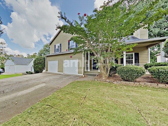Building Photo - 4520 Lake Park Dr