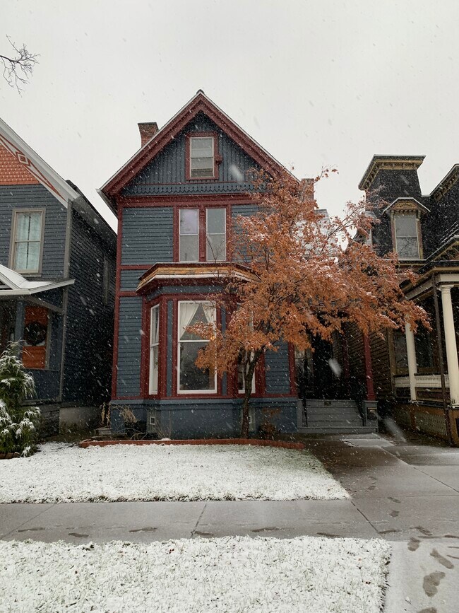 Foto del edificio - 502 Porter Ave