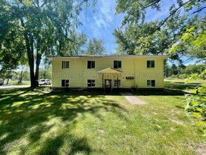 Building Photo - 1480 Carmil Dr