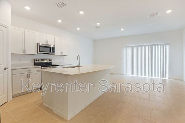 Foto del edificio - 8717 Winter Breeze Wy