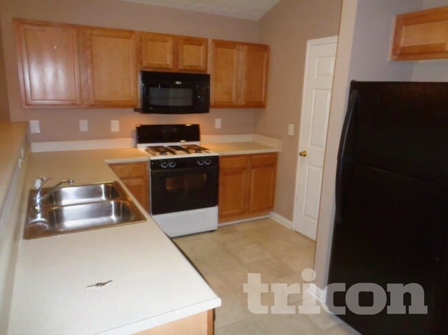 Foto del edificio - 613 Shadow Lake Dr