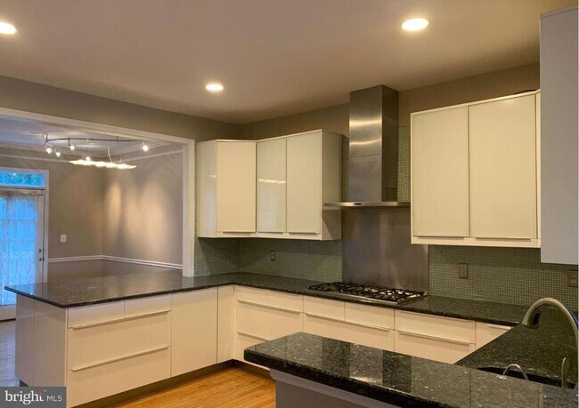 Building Photo - 13689 St Johns Wood Pl
