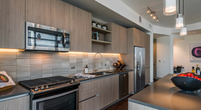 Foto del edificio - Experience Luxury + 1 Month Free Rent!