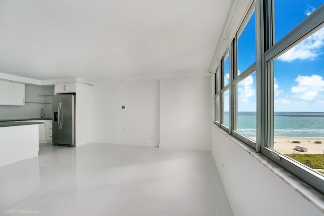 Foto del edificio - 6039 Collins Ave