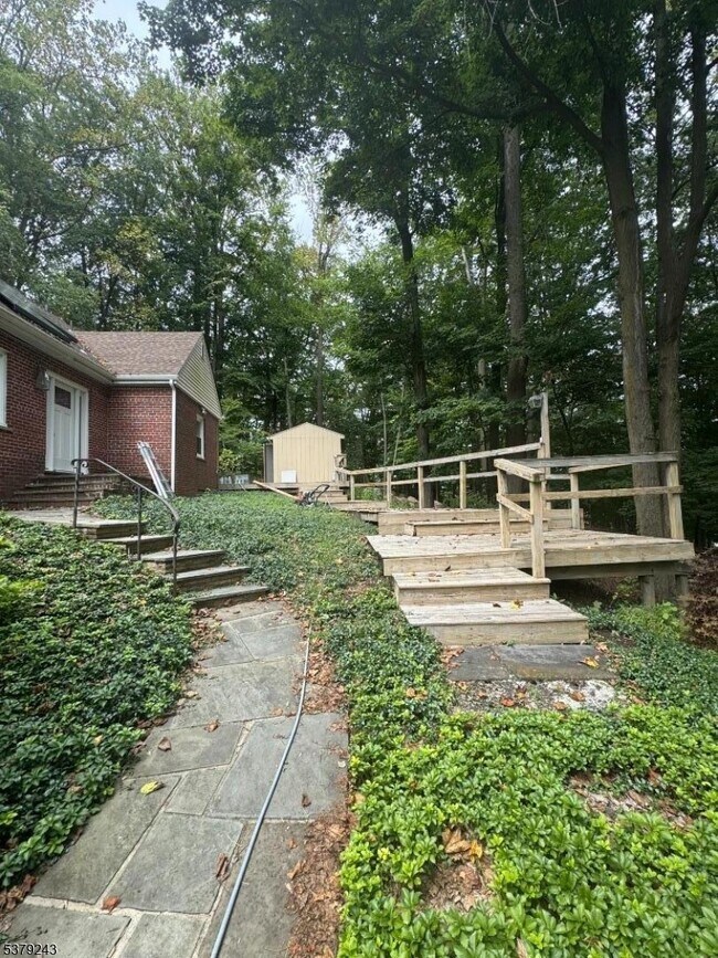 Foto del edificio - 3 Woods End Rd