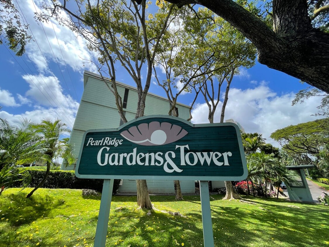 Foto principal - Pearlridge Garden & Towers w/2 assigned st...