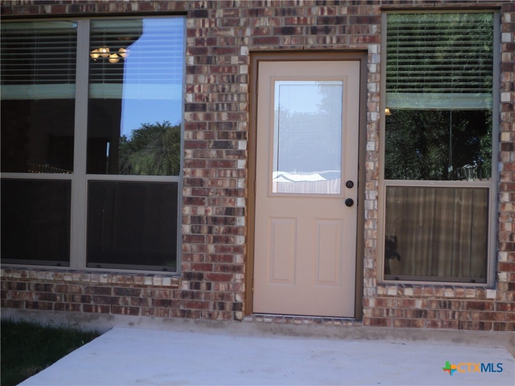 Building Photo - 1109 Brown Rock Dr