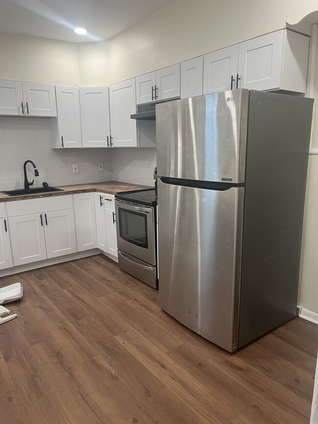 New kitchen - 1131 W Court St