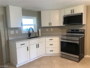 Building Photo - 135 Chisholm Trail