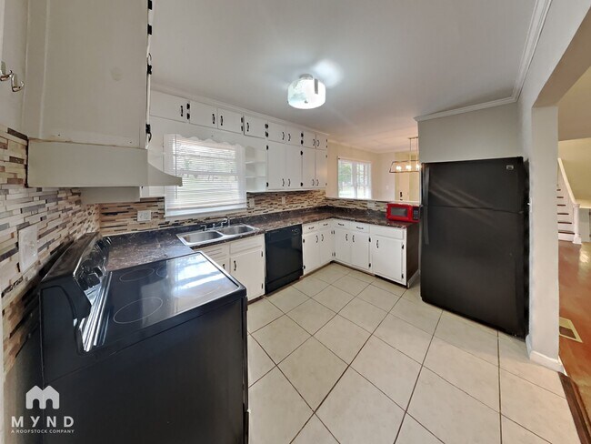 Foto del edificio - 5730 Deerfield Trail