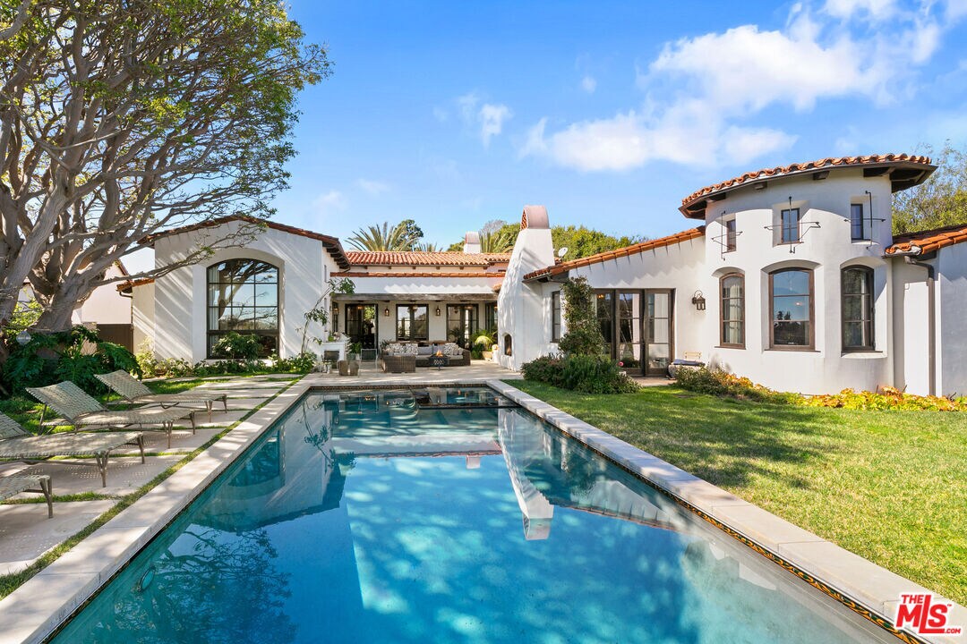 Foto principal - 6934 Grasswood Ave