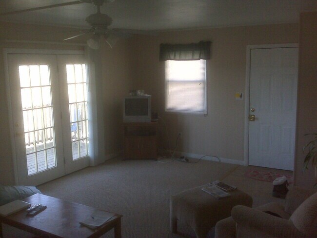 Foto del edificio - 349 Gilmore St