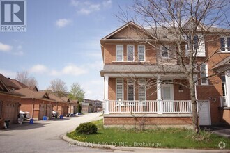 Building Photo - 52 Russell Hill Rd