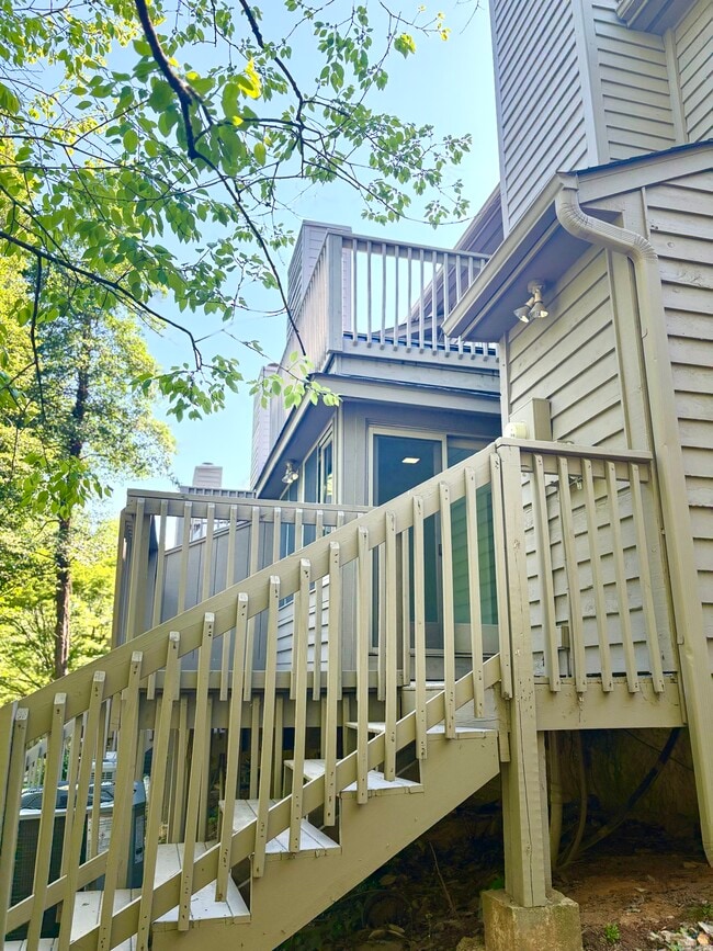 Building Photo - 350 Mountain Creek Church Rd