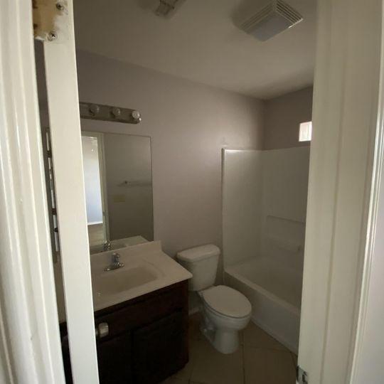 Foto del edificio - 403 N 48th St