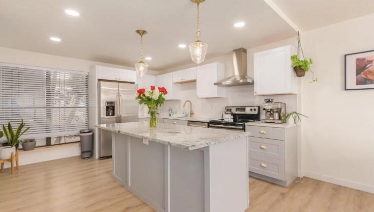 Primary Photo - 5122 N 31ST Way