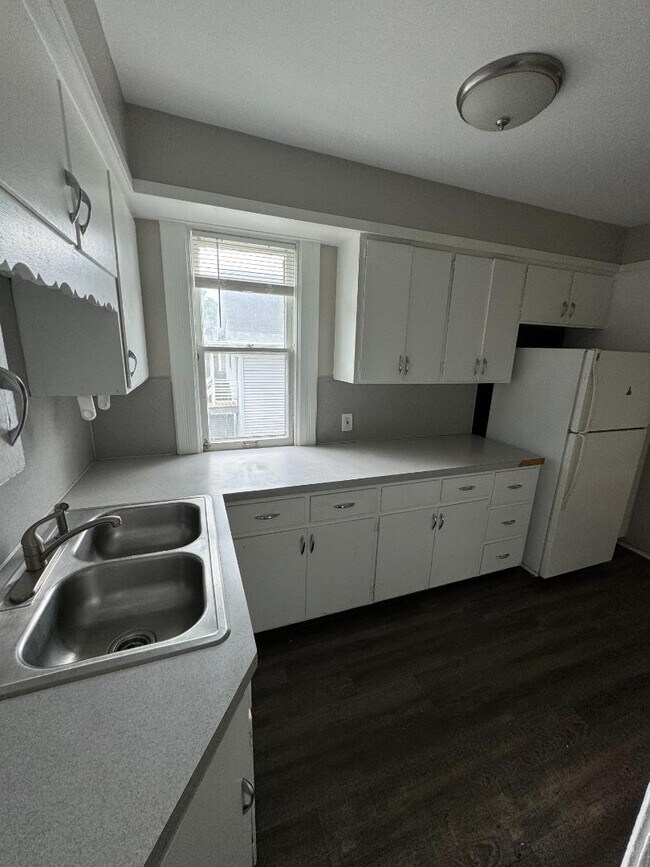 Foto del edificio - 228 Henry Ave SE