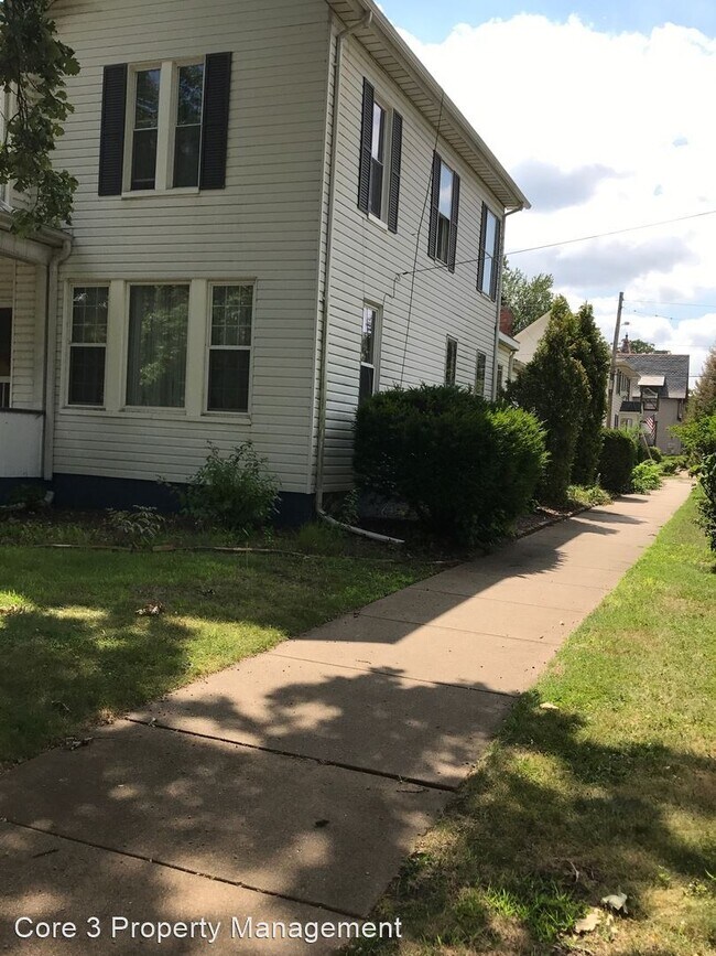 Foto del edificio - 4 br, 2 bath House - 271 NE Randolph