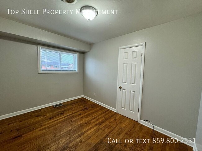 Building Photo - 3 Bedroom with Extra Bonus Room!