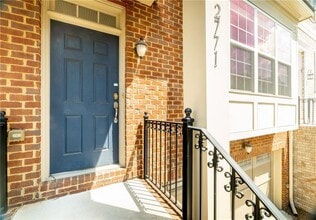 Building Photo - 2771 Durham Dr NE