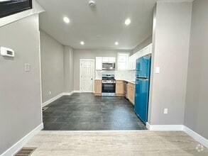 Building Photo - 2806 Cantrell St