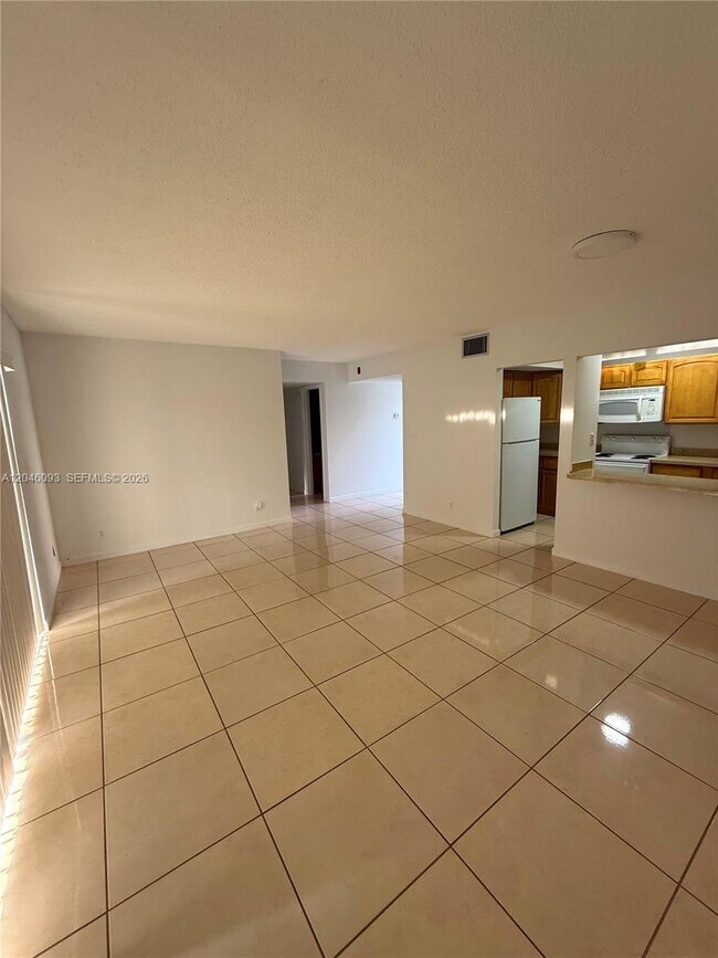 Foto del edificio - 455 S Pine Island Rd